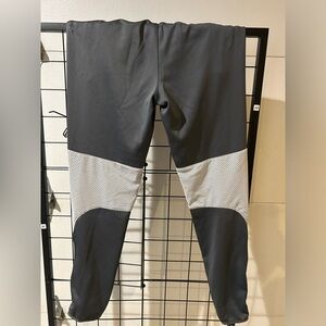 Puma Comfortable & Lightweight Pants - Perfect for Everyday Wear